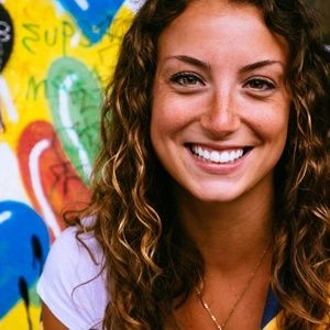 Meet your Posher, Shae